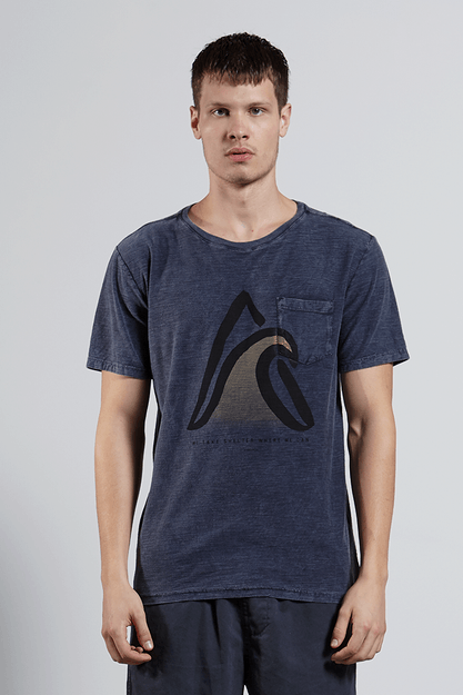 Ref.-8204246-18219----T-shirt-mc-malha-take-shelter-Cor-Azul---R--5800-01-frente