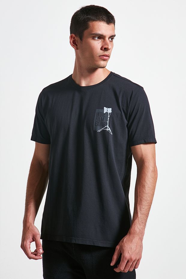 18598_T-Shirt_Indie_vitrine