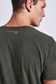 Ref.-18874---t-shirt-malha-road-pocket-verde----costas