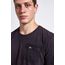 Ref.-18874---t-shirt-malha-road-pocket-preto---detalhe-frente