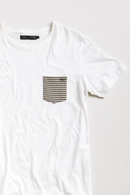 T-SHIRT-LIST-BY-NATURE--Detalhe-Manga-