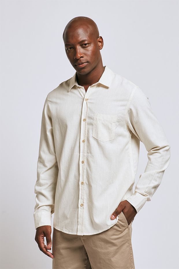 21021_Camisa_Natural_cru_vitrine
