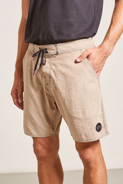 9497---boardshort-full-high-comfort-areia--detalhe-frente-