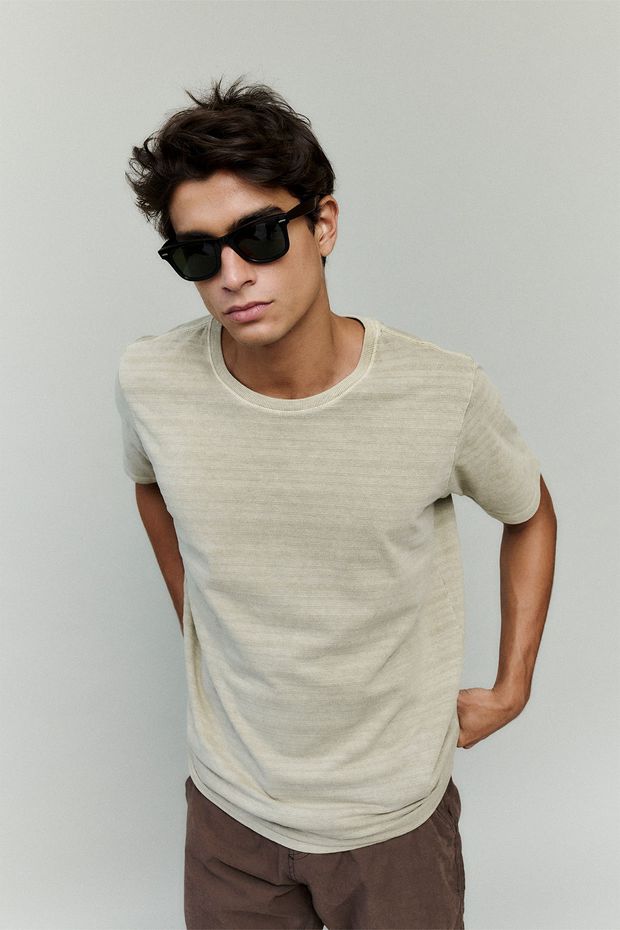 T-shirt-List-Stone-Horizon-Areia-Armadillo