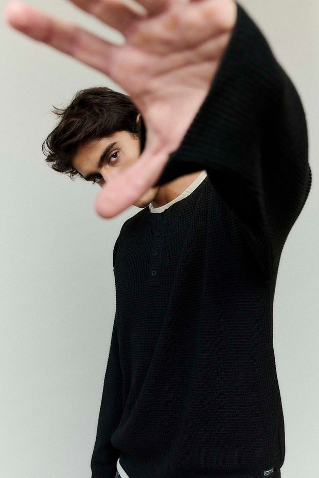 TRICOT---TEXTURE-HENLEY--CALCA-JEANS---BROOKLIN.jpg
