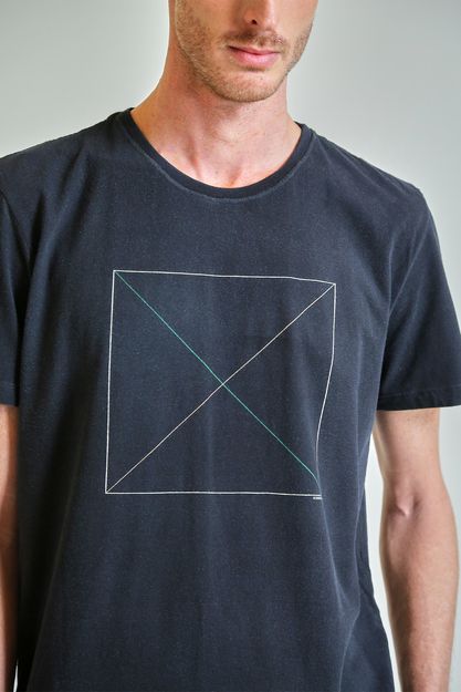 T-shirt-Box-X-Preto--5-