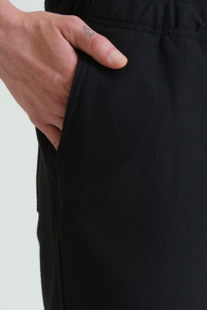 Bermuda-Moletom-Alpes-Preto--6--Detalhe