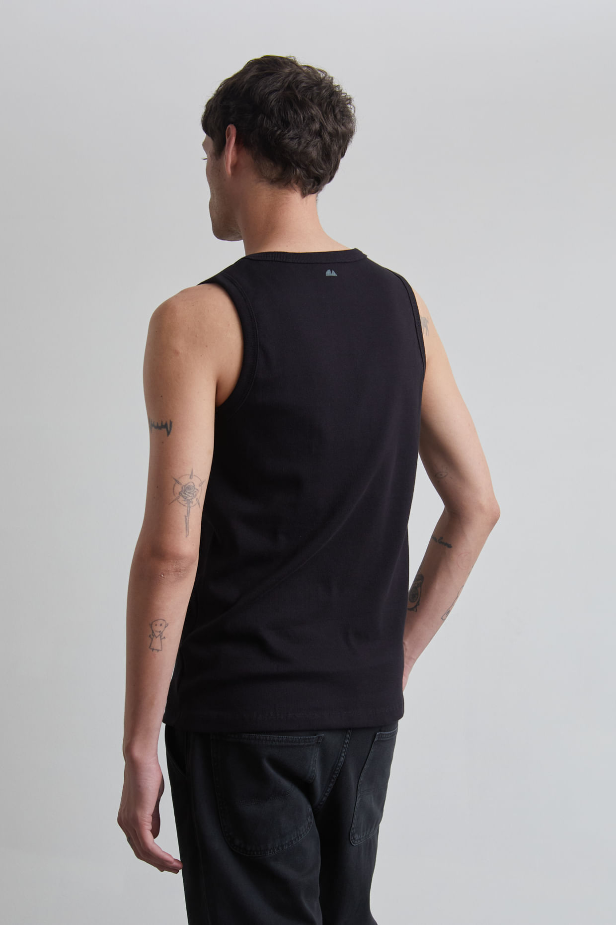 Regata-Tank-Resort-PRETO--1-