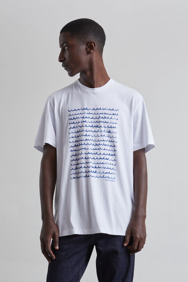 22_10_ARM_NOVO_ECOMM_FB-DV4769_T-SHIRT-EST-WAVE-GARDEN