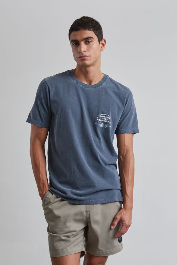 23_10_ARM_NOVO_ECOMM_FB-DV5954_T-SHIRT-MODERN-JAZZ-E-SHORT-COTS-ARGILA