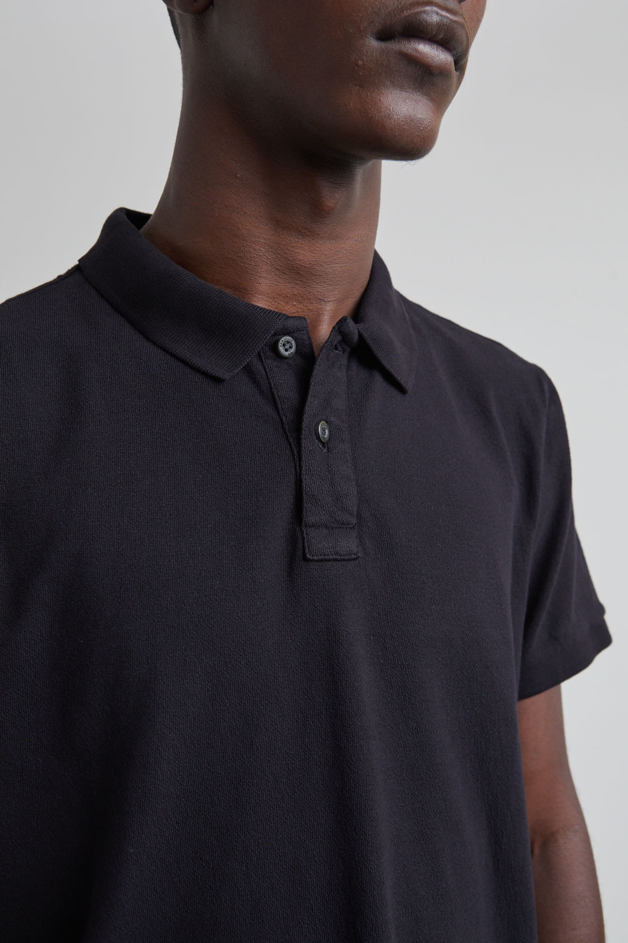 24_10_ARM_NOVO_ECOMM_FB-DV7660_POLO-CREPE-RUSTICO-PRETA