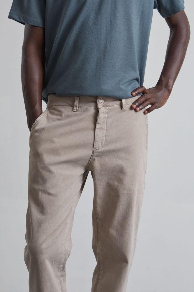 23_10_ARM_NOVO_ECOMM_FB-DV5749_T-SHIRT-CREPE-NEW-E-CALCA-ARARAS