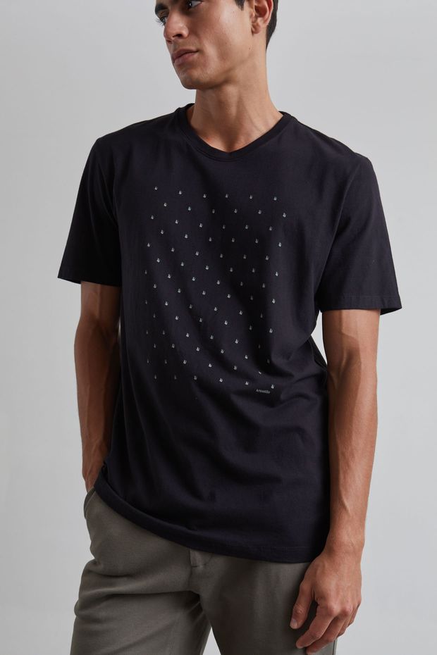 23_10_ARM_NOVO_ECOMM_FB-DV6380_T-SHIRT-MINI-ALGAS-PRETO