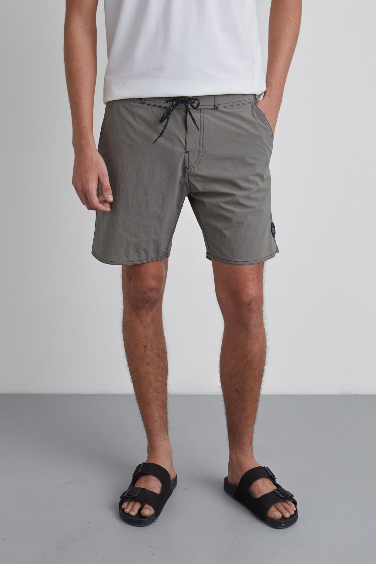 T-SHIRT-CAIRO-OFF-E-BOARDSHORT-FLEX-VERDE_0-7