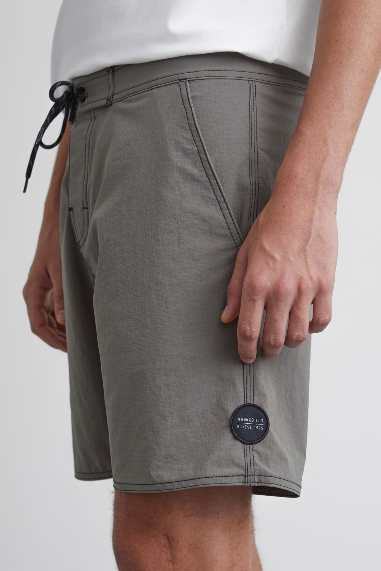 T-SHIRT-CAIRO-OFF-E-BOARDSHORT-FLEX-VERDE_0-9