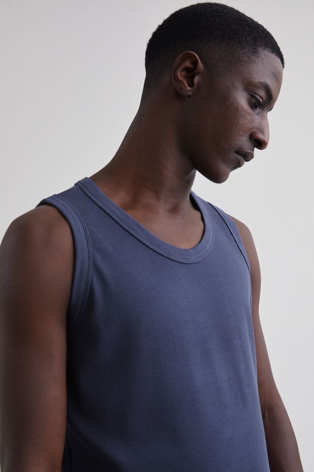 regata-flow-chumbo-e-short-pace-cinza_344