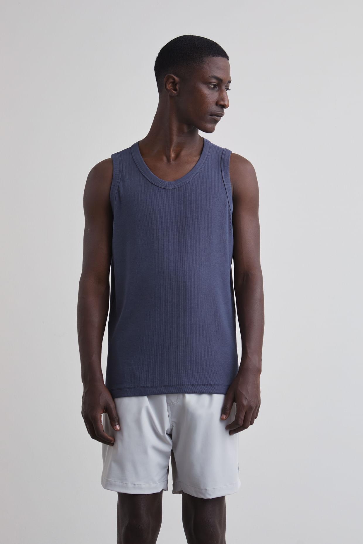 regata-flow-chumbo-e-short-pace-cinza_342